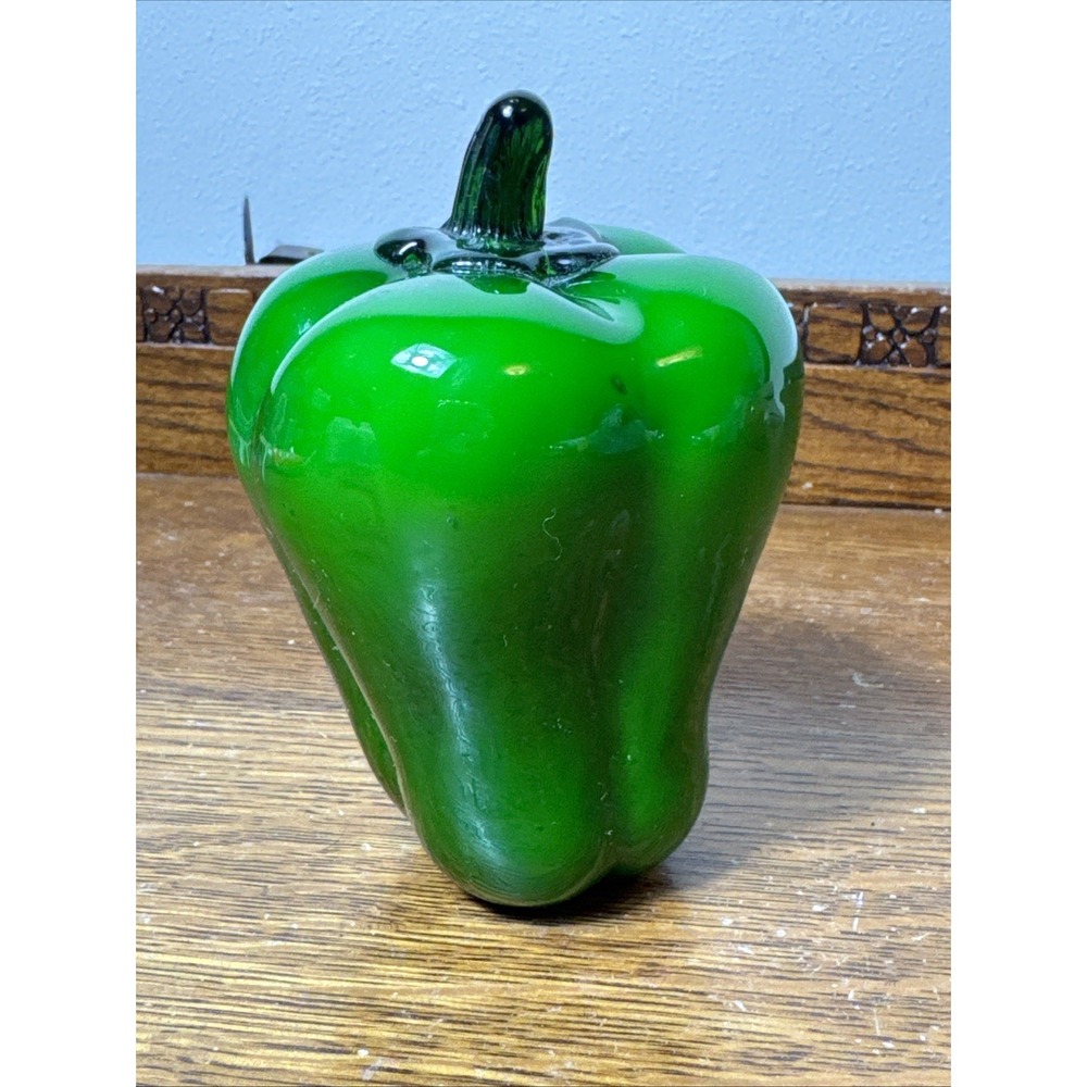 Murano Style Glass Bell Pepper Green Life Sized Art Molded Piece